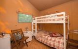 bunk bed room